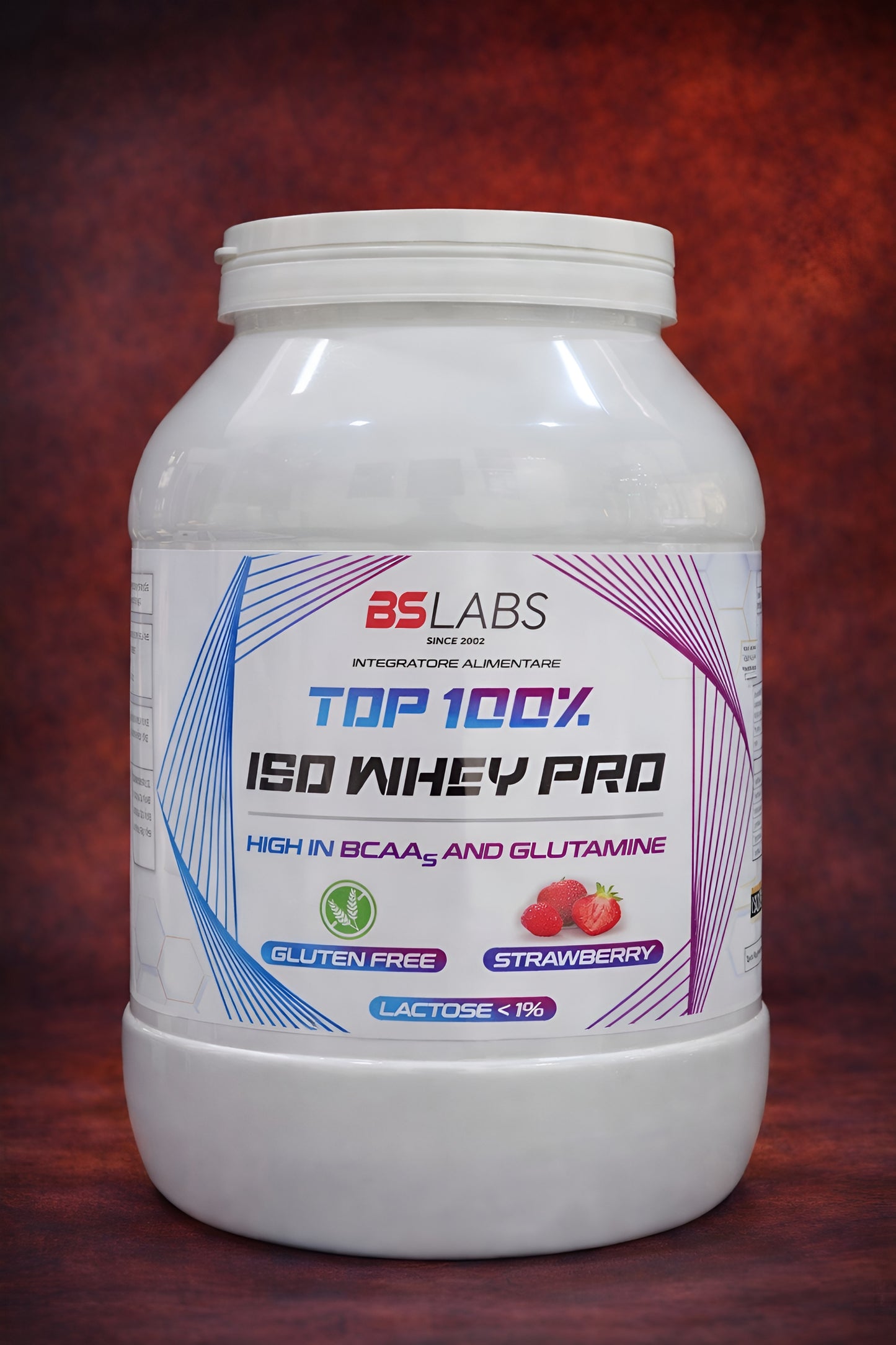 Bslabs ISO Whey Protein Isolate 900g container with label showing 85% protein, BCAA, and glutamine for muscle recovery.
