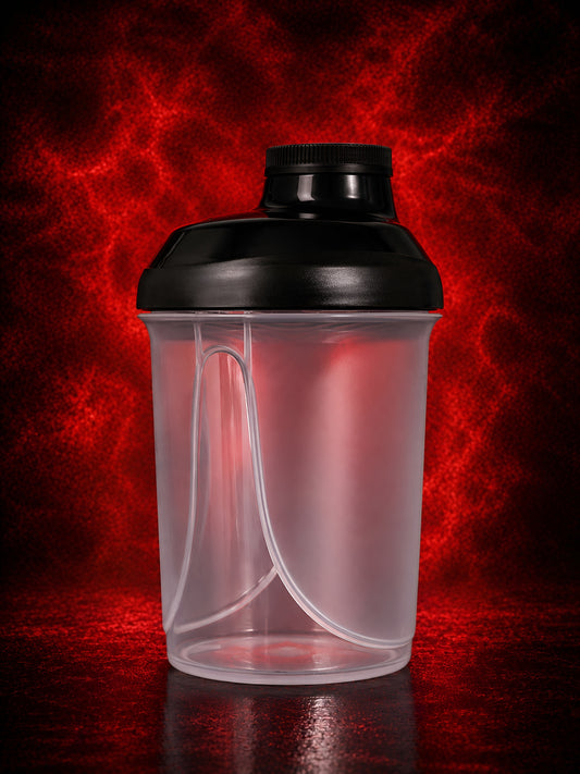 Bslabs Shaker Sportivo BSLABS with internal mixer, protein shaker gadget for pre-workout drinks and fitness supplements.